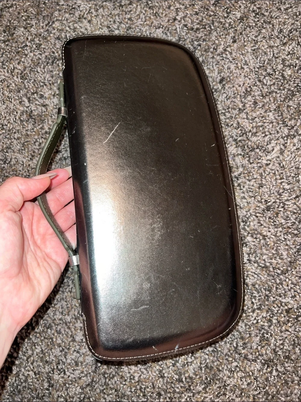 Vintage Perrin Paris Olive Leather Travel Wallet